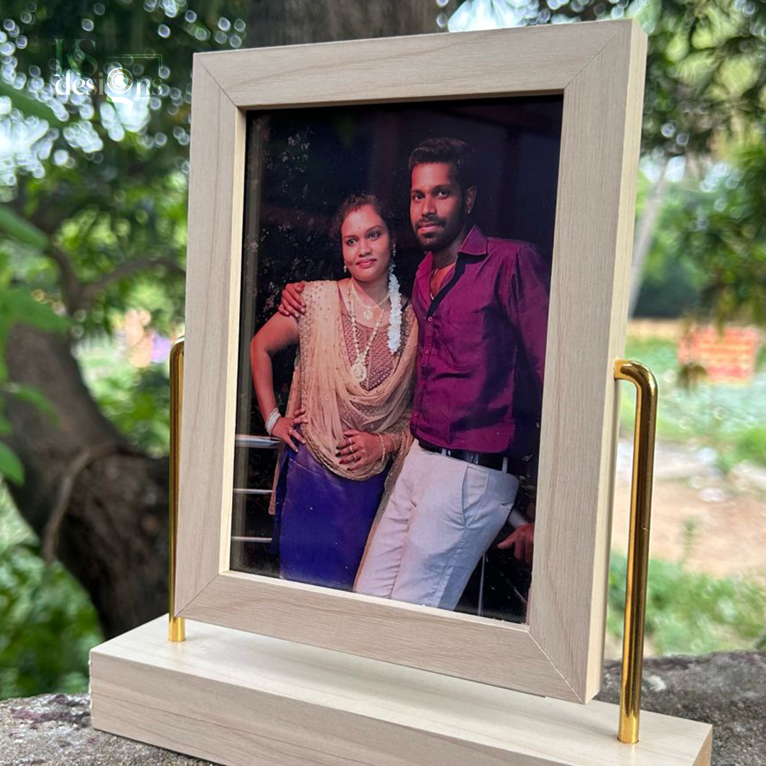 Golden Stand Flip Frame Golden Stand Flip Frame