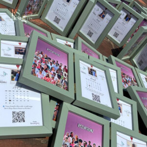 Farewell Folding Frame