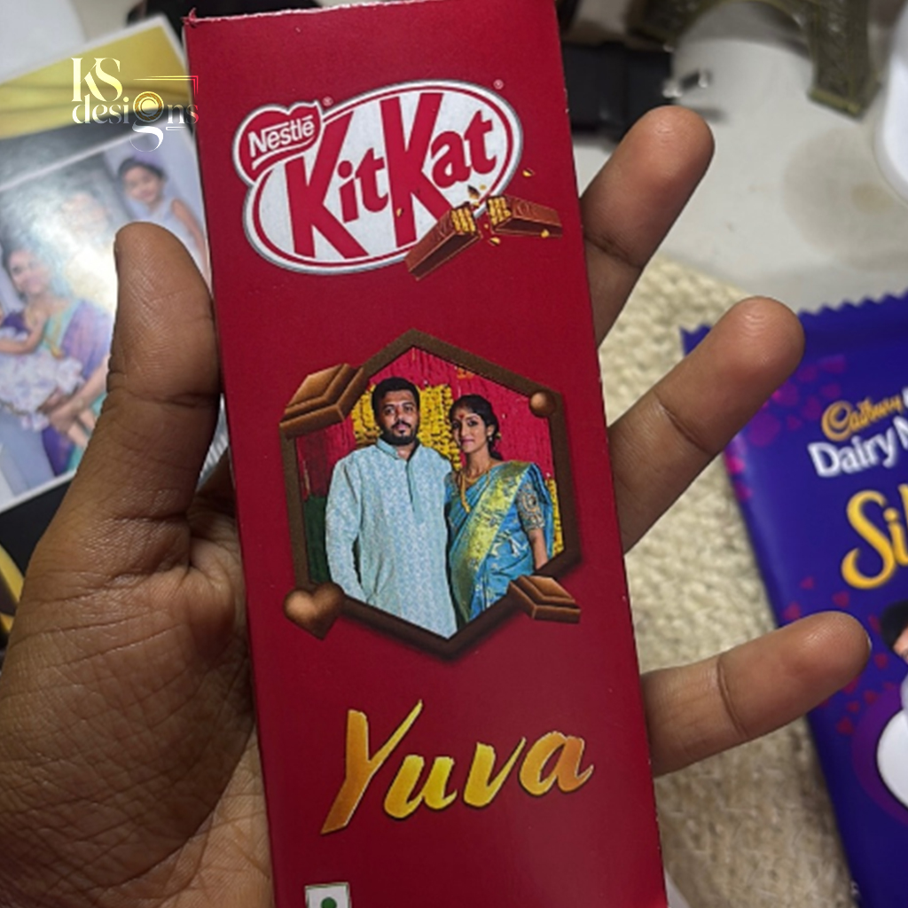 KitKat with Customized Box KitKat with Customized Box
