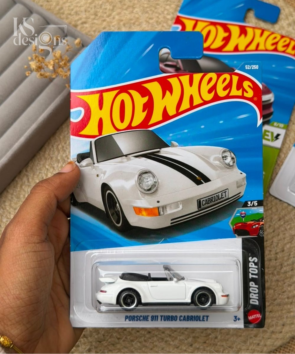 Porsche 911 Turbo Cabriolet Porsche 911 Turbo Cabriolet - Image 2