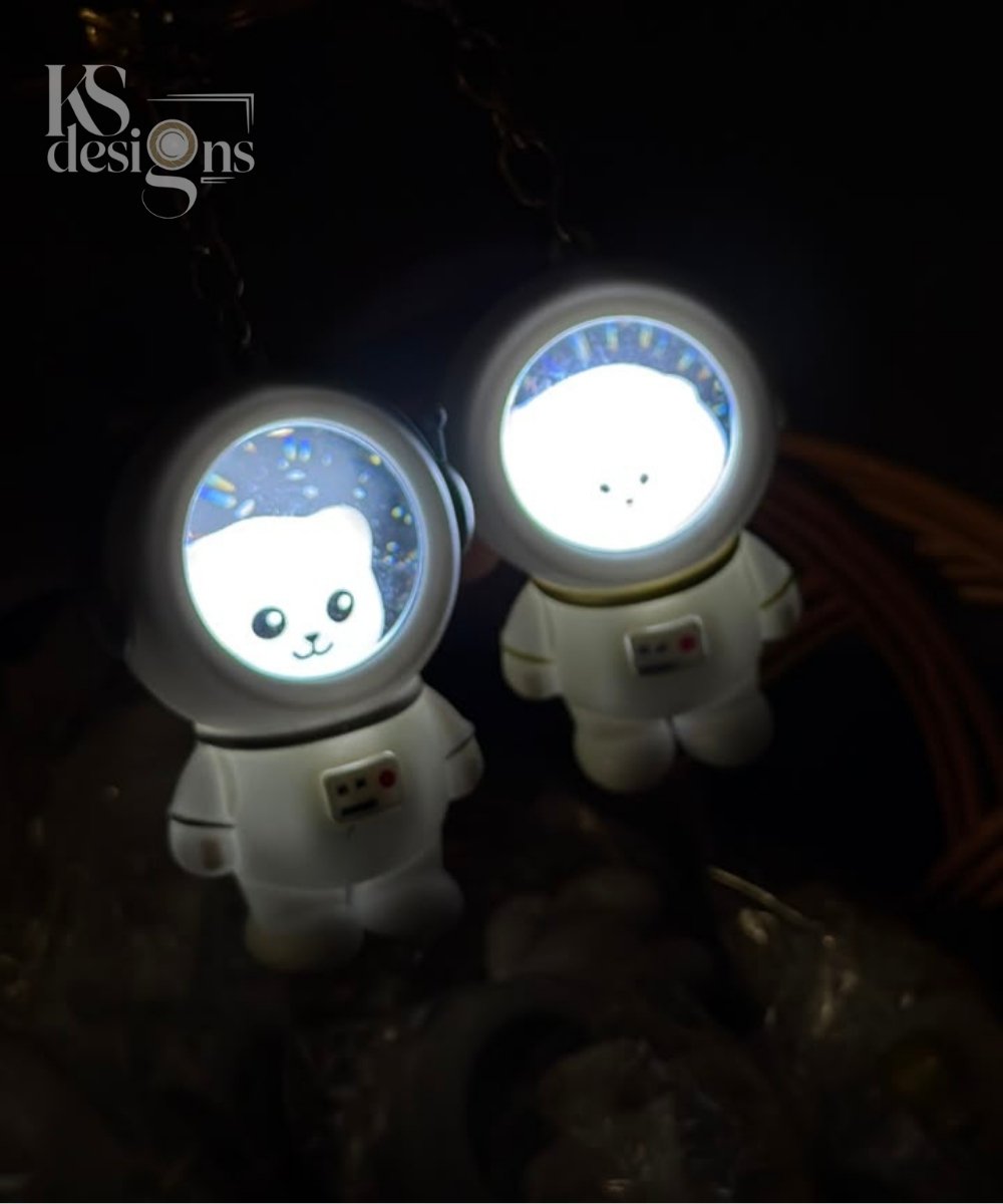 Astronaut Panda Keychain Astronaut Panda Keychain - Image 7