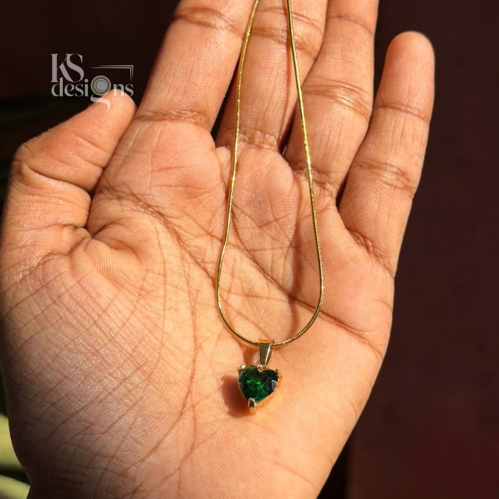 Emerald Heart Necklace Emerald Heart Necklace - Image 3